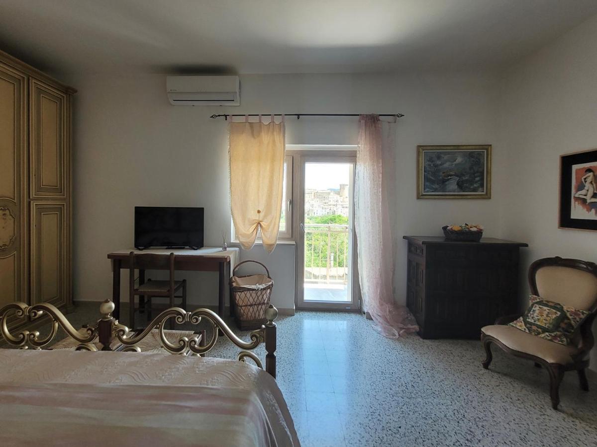 Comfort, Parcheggio E Balcone Su Tricarico In Basilicata, Io Sono Qui מראה חיצוני תמונה