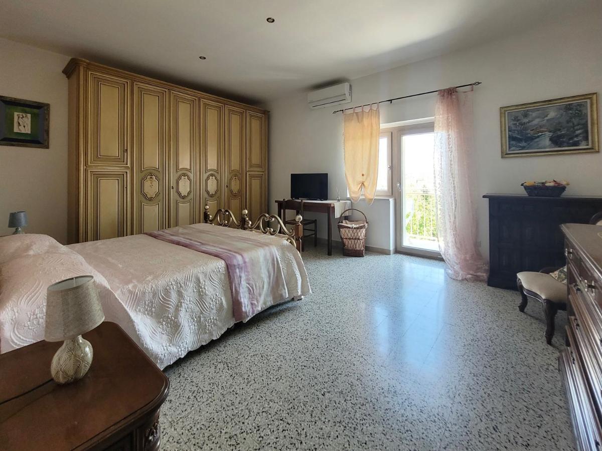 Comfort, Parcheggio E Balcone Su Tricarico In Basilicata, Io Sono Qui מראה חיצוני תמונה